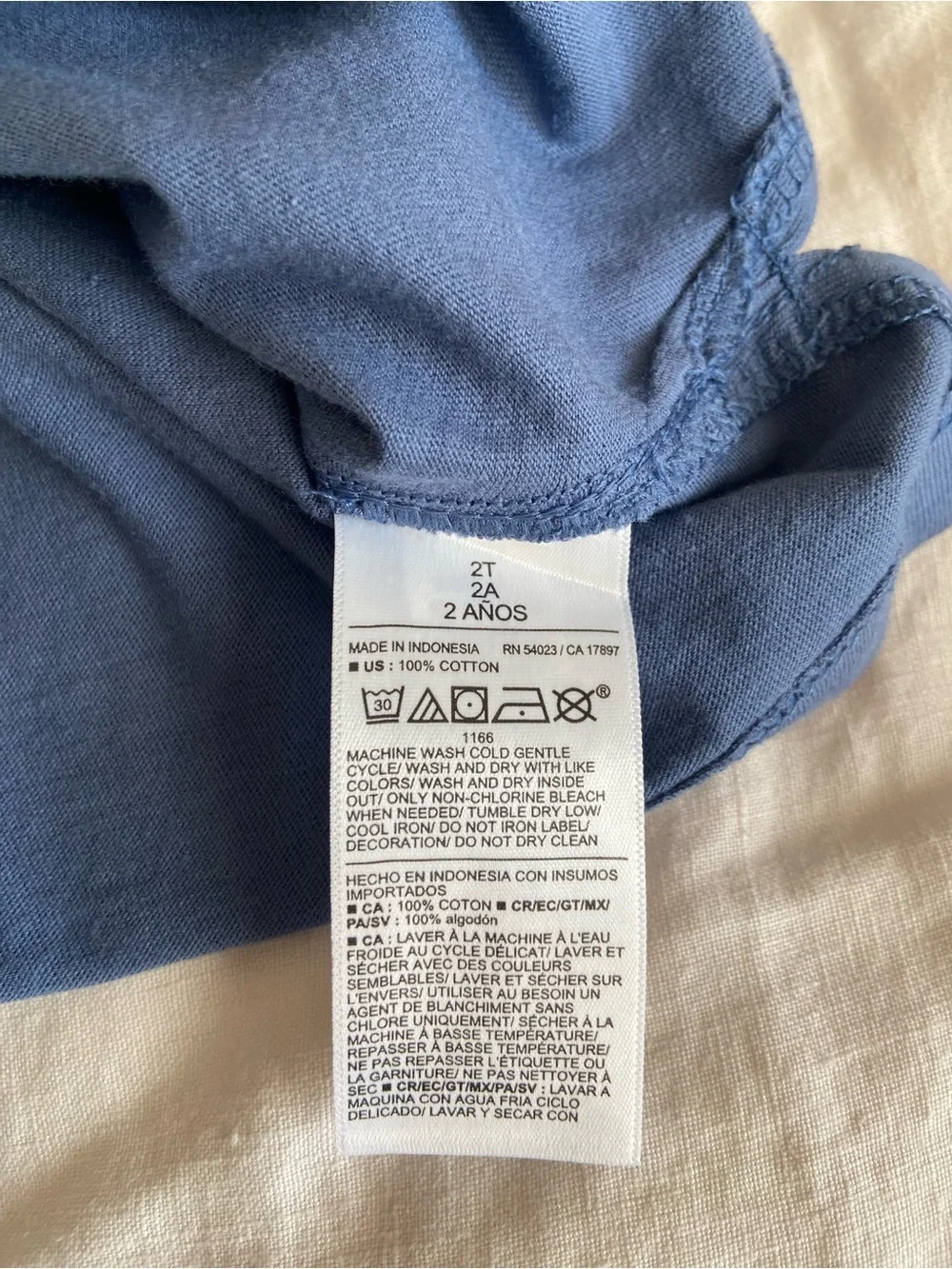 NWT Kids Blue 'Bonjour' Flower Graphic Tee (Size 2T)